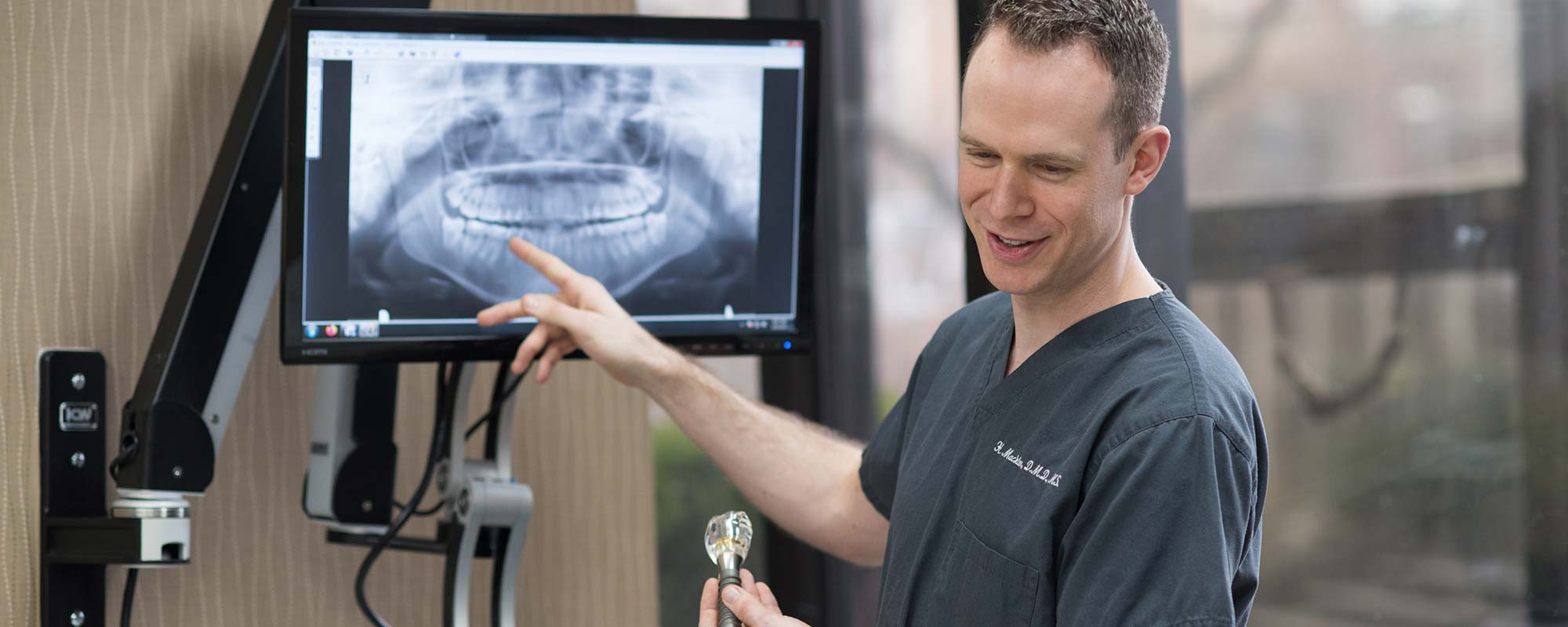 Park Dental Specialists offers TeethXpress dental implant services at our Lincoln Park and Orland Park dental clinics.
